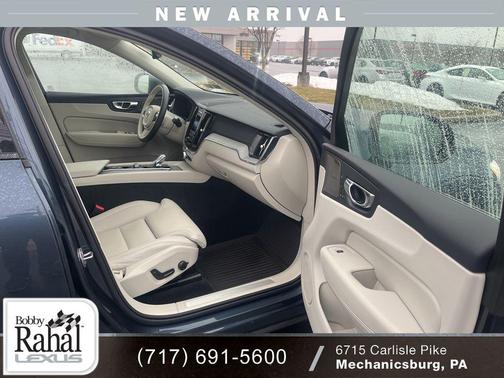 2025 Volvo XC60 B5 Ultra