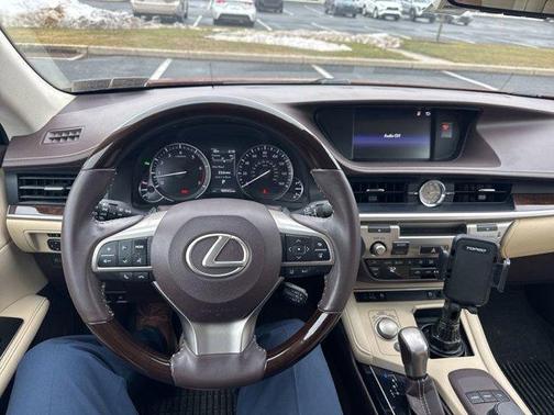 2017 Lexus ES 350 Base