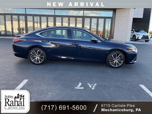 2025 Lexus ES 300h Base