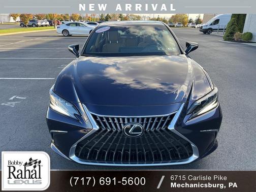 2025 Lexus ES 300h Base