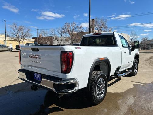 2025 GMC Sierra 3500 SLE