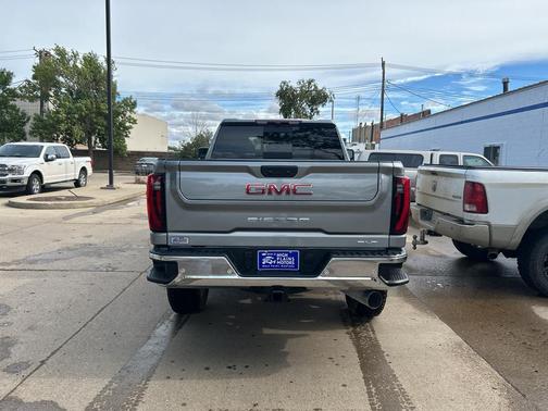 2025 GMC Sierra 3500 SLT