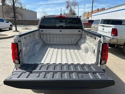 White Sands 2026 Chevrolet Colorado Trail Boss