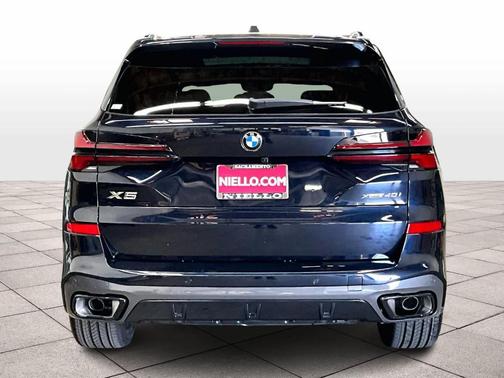 Carbon Black 2026 BMW X5 xDrive40i