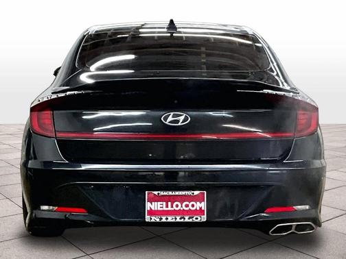 2022 Hyundai SONATA SEL