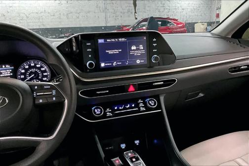 2022 Hyundai SONATA SEL