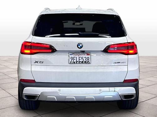 Alpine White 2023 BMW X5 xDrive40i
