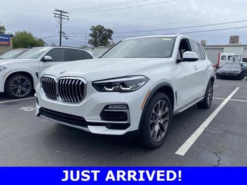 Photo 1 of 9 of 2021 BMW X5 sDrive40i
