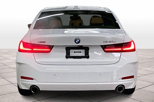 2023 BMW 330e xDrive
