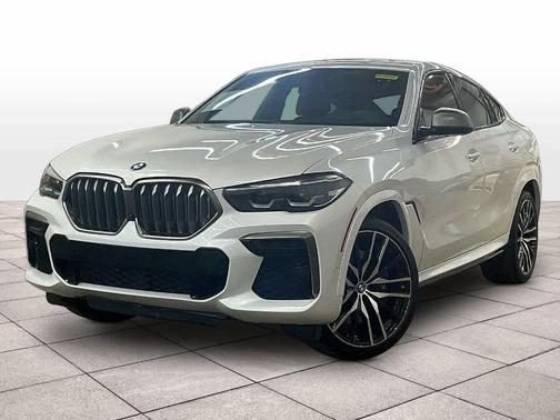 Mineral White Metallic 2022 BMW X6 M50i