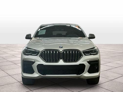 Mineral White Metallic 2022 BMW X6 M50i