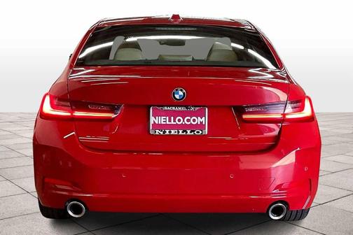 2023 BMW 330 i