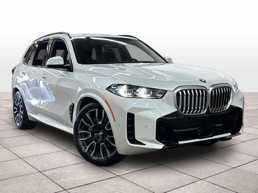 Mineral White Metallic 2026 BMW X5 PHEV xDrive50e
