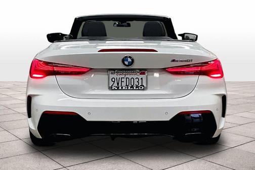 2025 BMW M440 i