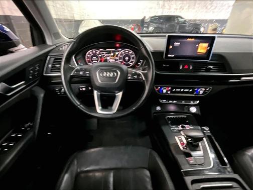 2020 Audi Q5 40 Premium Plus