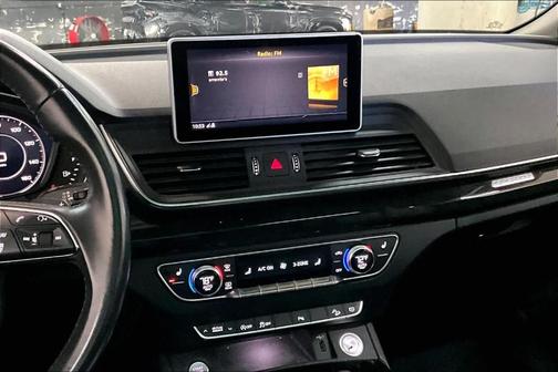 2020 Audi Q5 40 Premium Plus