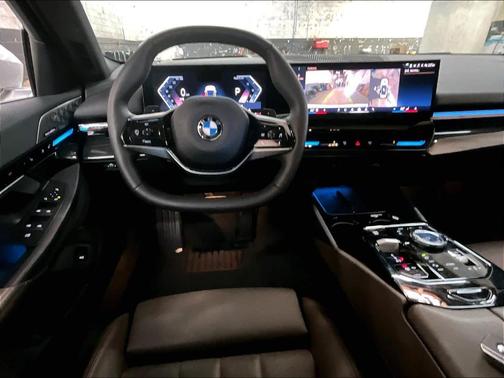 2024 BMW 530 i xDrive