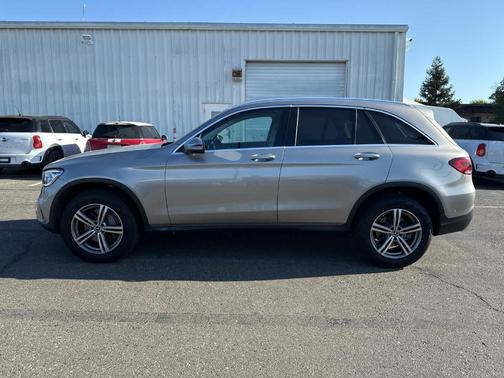2022 Mercedes-Benz GLC 300 Base 4MATIC