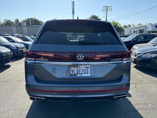 2024 Volkswagen Atlas 2.0T SEL Premium R-Line