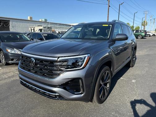 2024 Volkswagen Atlas 2.0T SEL Premium R-Line