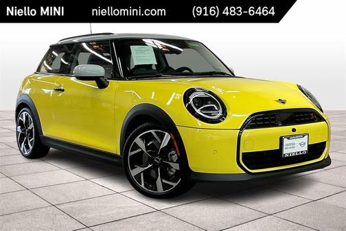 2025 MINI Hardtop ICONIC