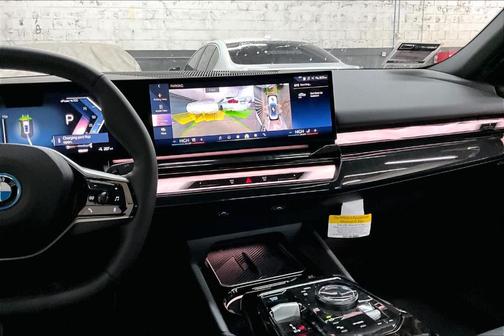 2025 BMW i5 eDrive40