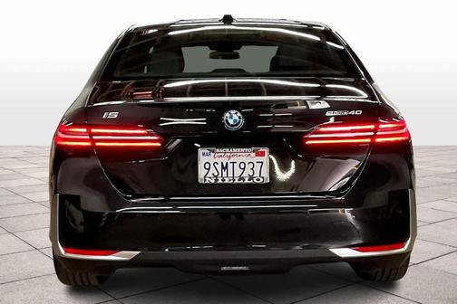 2024 BMW i5 eDrive40