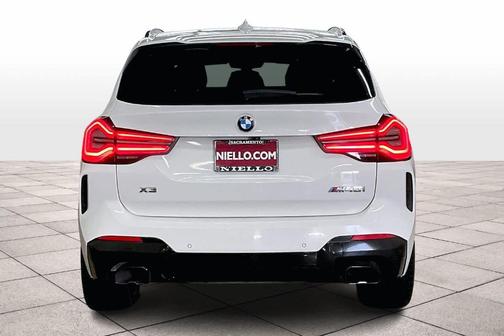 2022 BMW X3 M40i