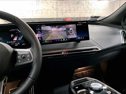 2026 BMW iX xDrive45