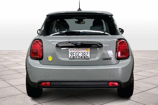 2023 MINI SE Hardtop Cooper
