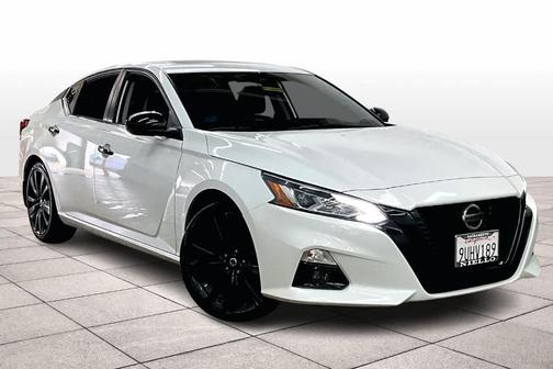 2022 Nissan Altima 2.5 SR