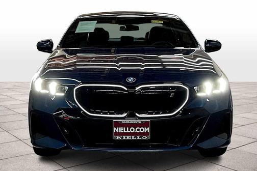 2025 BMW i5 xDrive40