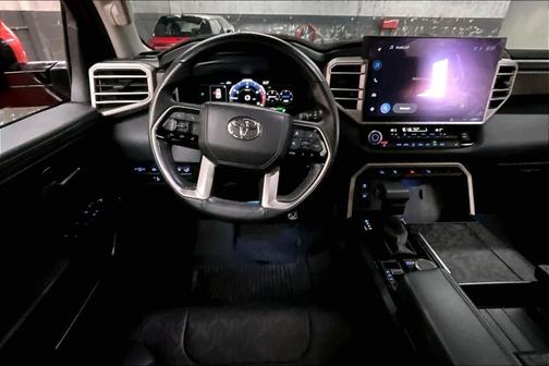 2024 Toyota Sequoia SR5