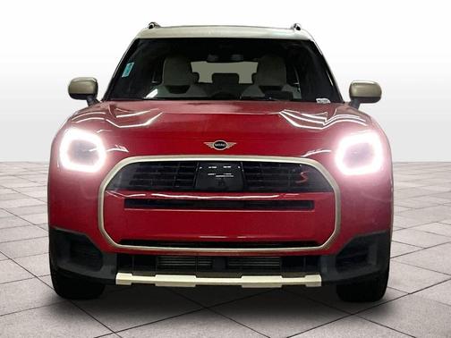 Chili Pepper Red 2026 MINI Countryman S
