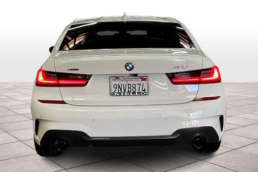 2022 BMW 330 i xDrive