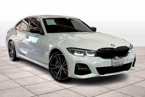2022 BMW 330 i xDrive