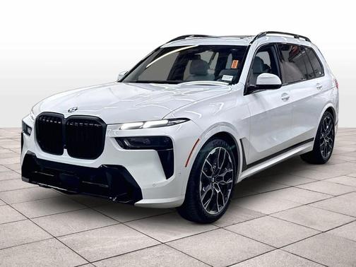 Alpine White 2027 BMW X7 xDrive40i