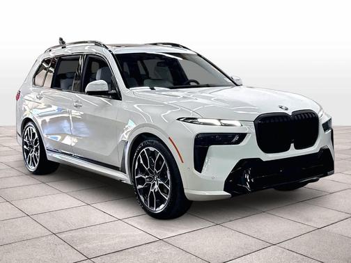 Alpine White 2027 BMW X7 xDrive40i