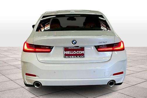 2025 BMW 330 i