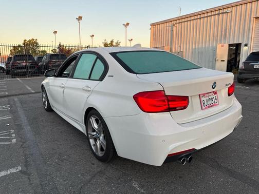 2018 BMW 330e iPerformance