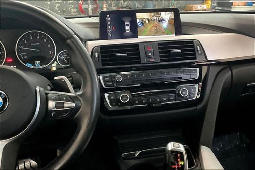 2018 BMW 330e iPerformance