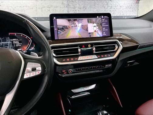 2024 BMW X4 xDrive30i