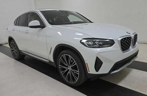 2024 BMW X4 xDrive30i