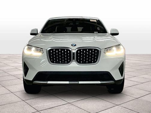 2024 BMW X4 xDrive30i