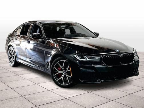 Black Sapphire Metallic 2023 BMW 530e 530e xDrive