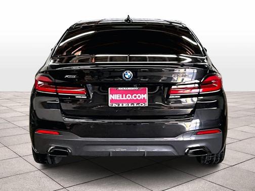 Black Sapphire Metallic 2023 BMW 530e 530e xDrive