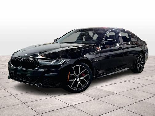 Black Sapphire Metallic 2023 BMW 530e 530e xDrive
