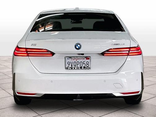 2026 BMW i5 eDrive40