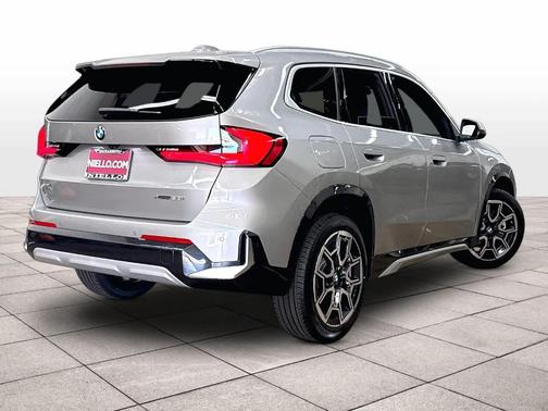 Space Silver 2026 BMW X1 xDrive28i