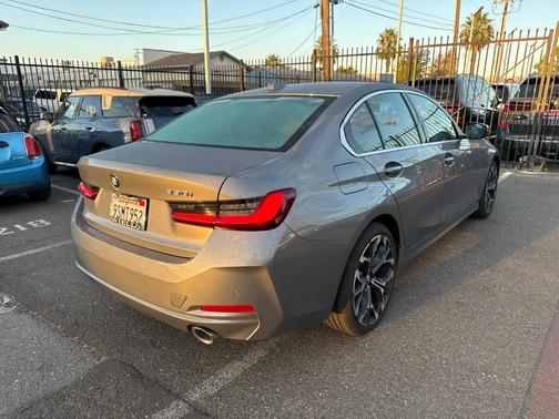 2025 BMW 330 i